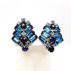 Vintage 1950s Blue Rhinestone Earrings Silver Tone Clip On Statement Jewelry